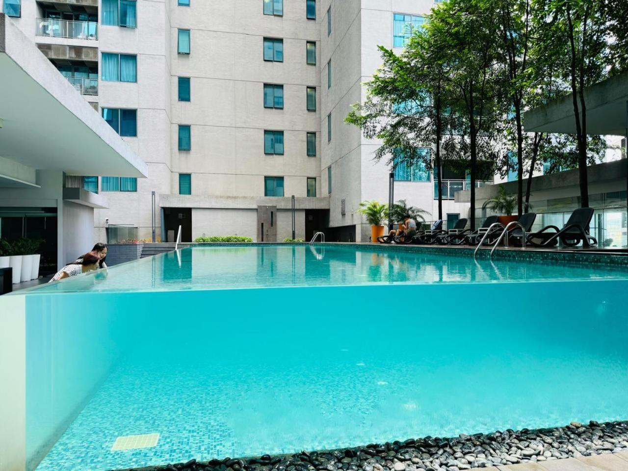 Summer Klcc By Apple *